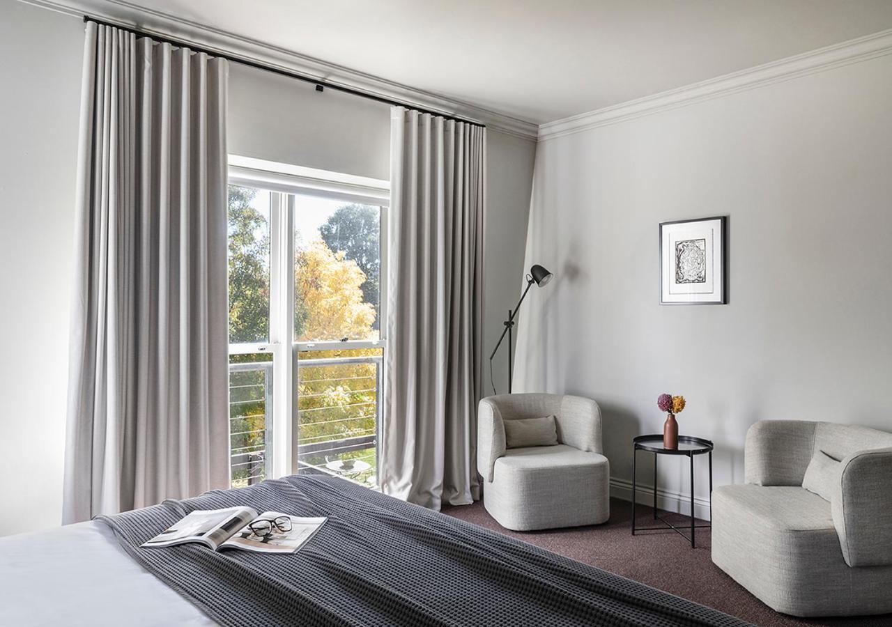 Cleveland Estate Hotel Lance Field Екстериор снимка